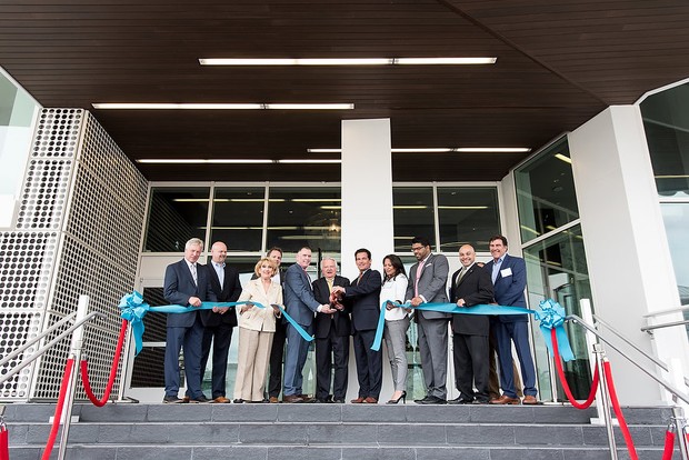 avora01jpg-112ded8666769667