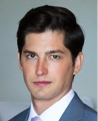 chris mazzola headshot 1
