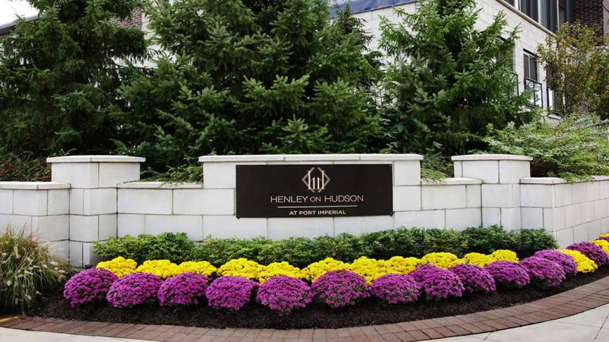 henley-on-hudson-150-henley-place-weehawken-01