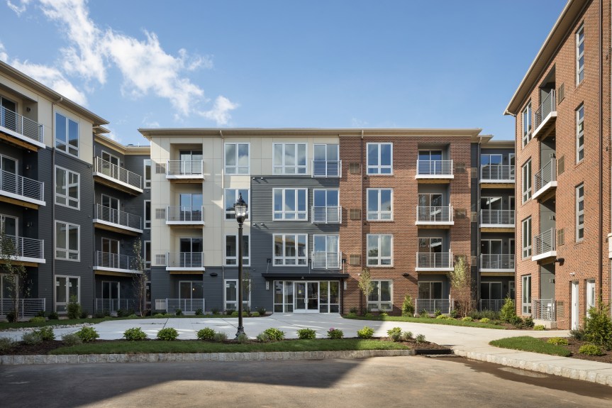 Globe St: Largest Ever Multifamily Project Opens in&nbsp;Plainfield